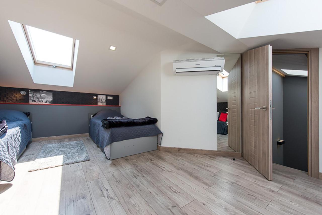 Cozy And Large 62 M2 Apartment With Air Conditioning, Old Town クラクフ エクステリア 写真